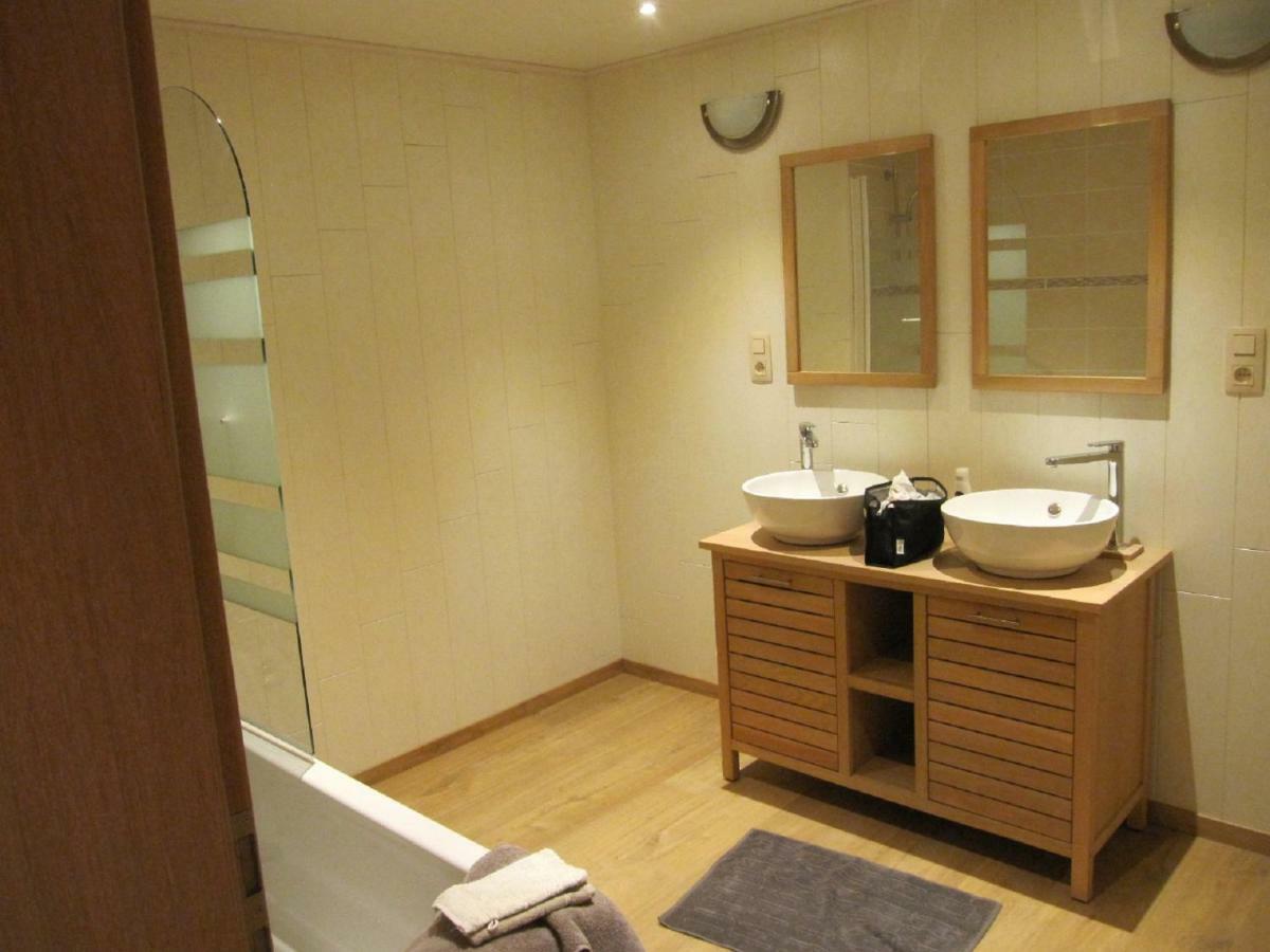 Le Relais De La Houille Villa Sart-Custinne Exteriör bild